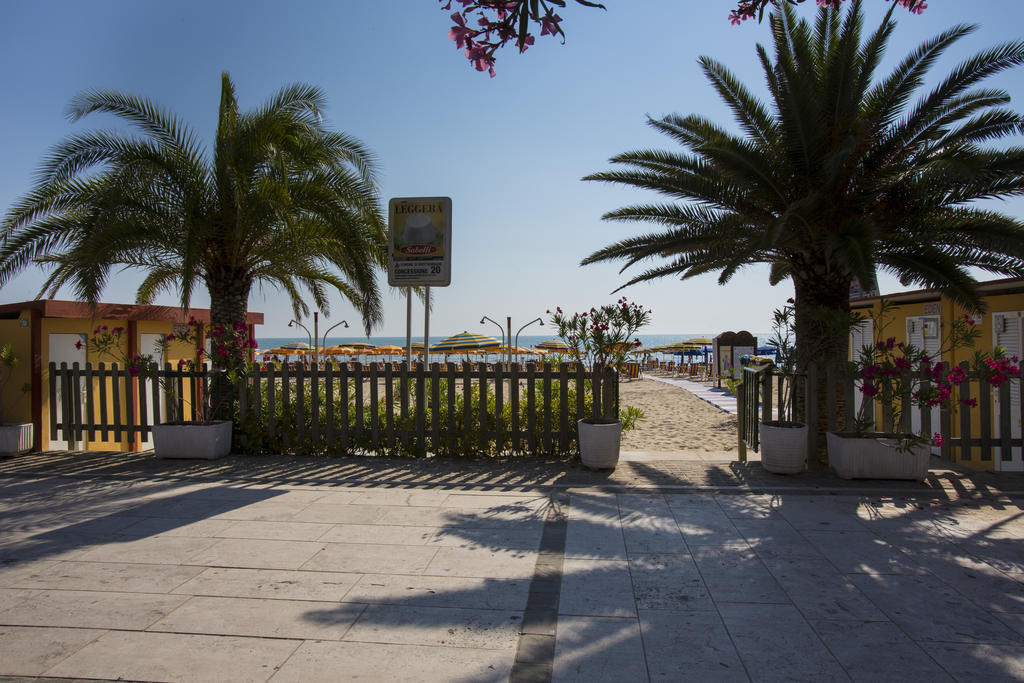 Hotel Eden Гротамаре Екстериор снимка