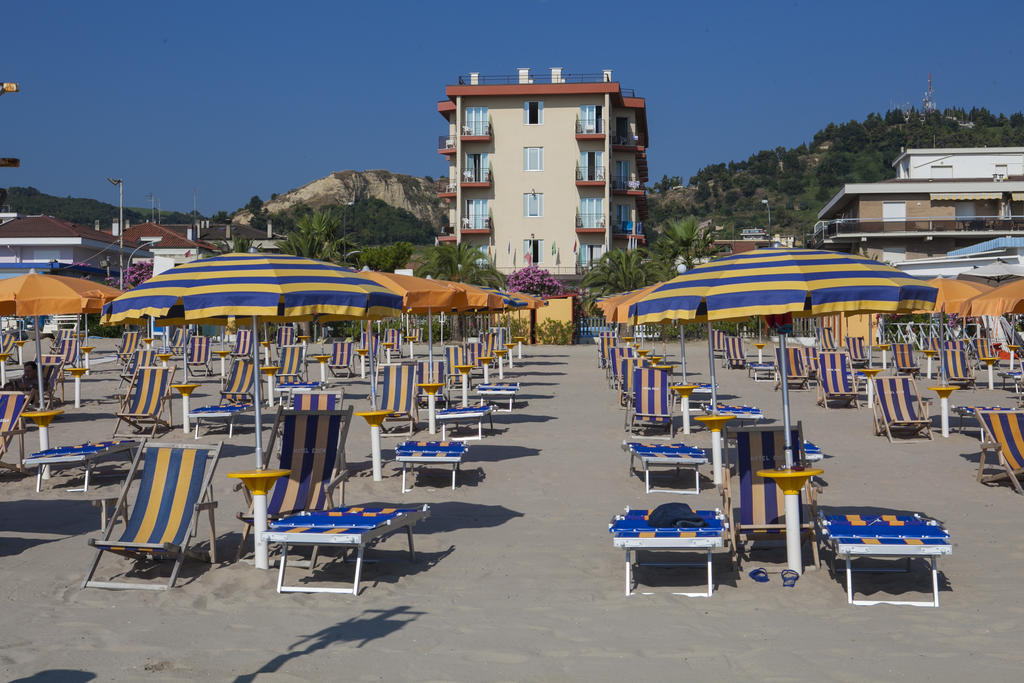 Hotel Eden Гротамаре Екстериор снимка