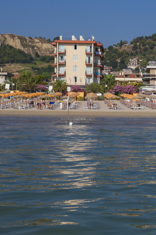 Hotel Eden Гротамаре Екстериор снимка