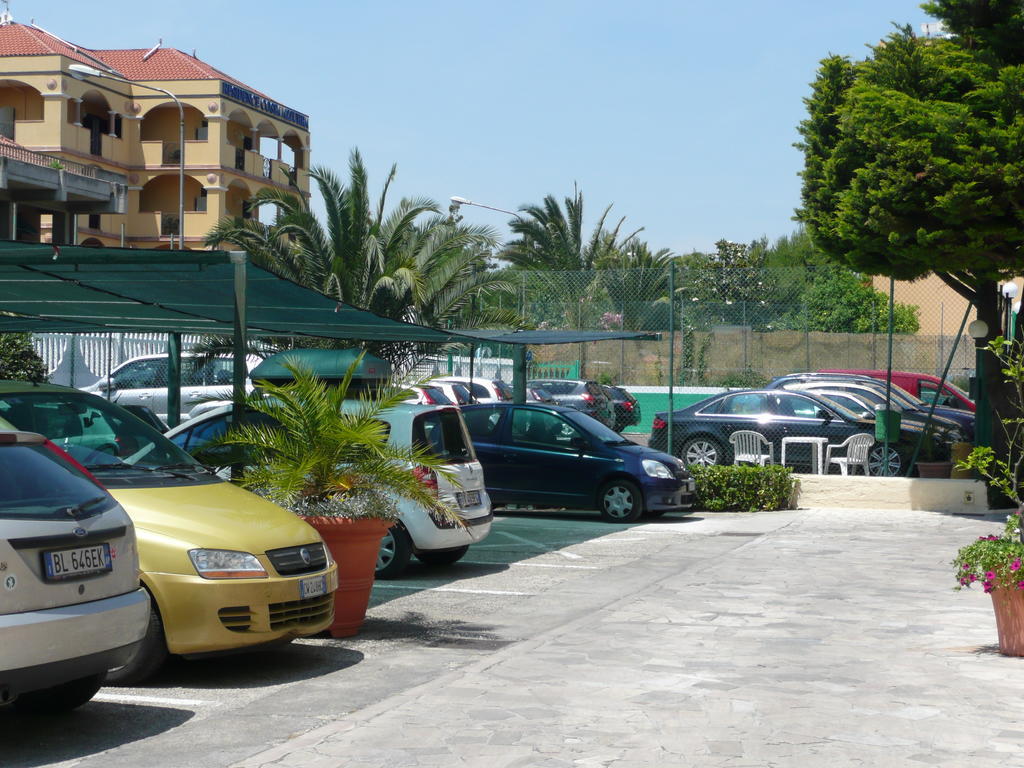Hotel Eden Гротамаре Екстериор снимка